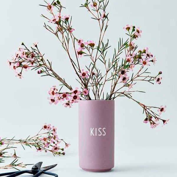 DesignLetters Favourite Vase "Kiss"