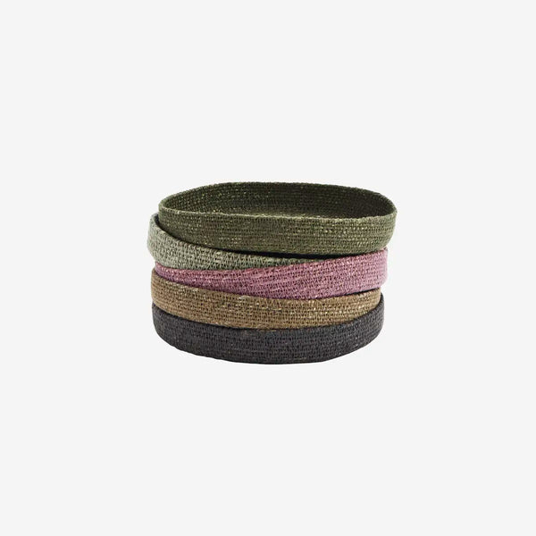 Madam Stoltz, Tabletts aus Seegras, verschiedene Farben
